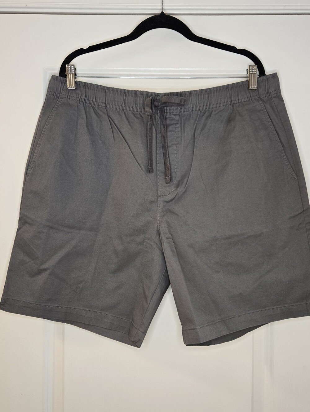 Banana Republic Pull on Short Gray Size XL Inseam 8"